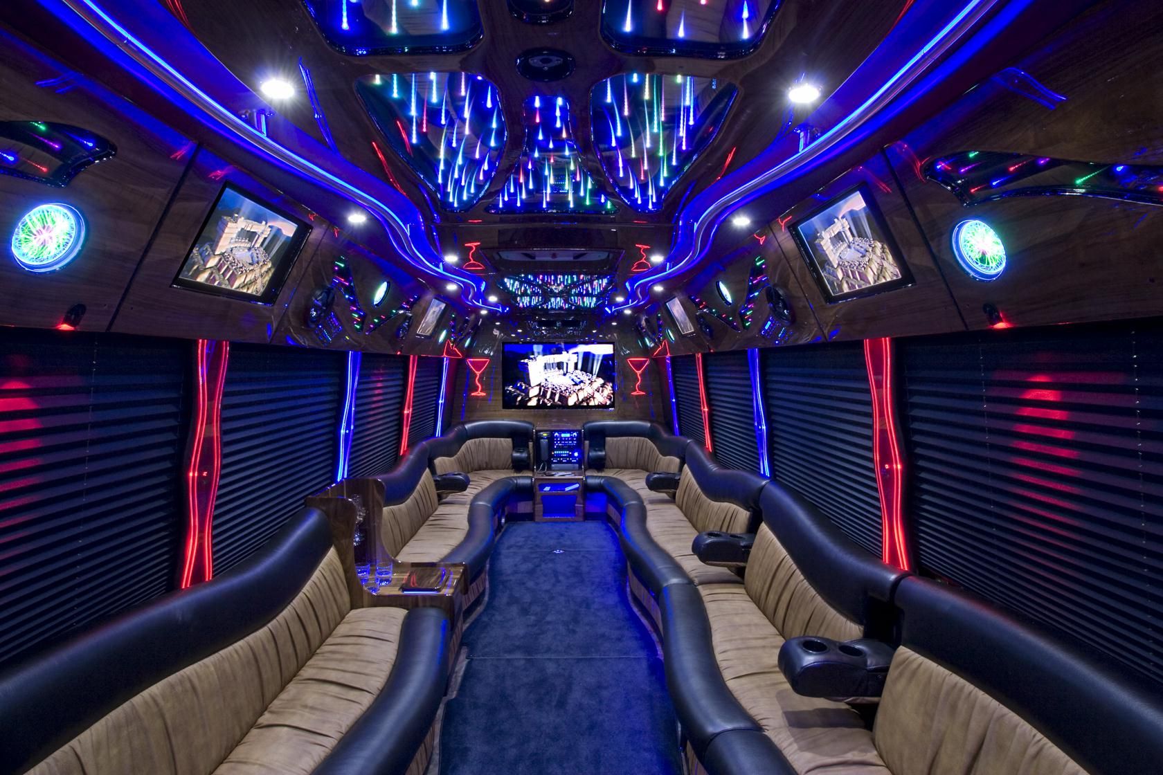 Grand Luxury Coach 28-40+ Passenger